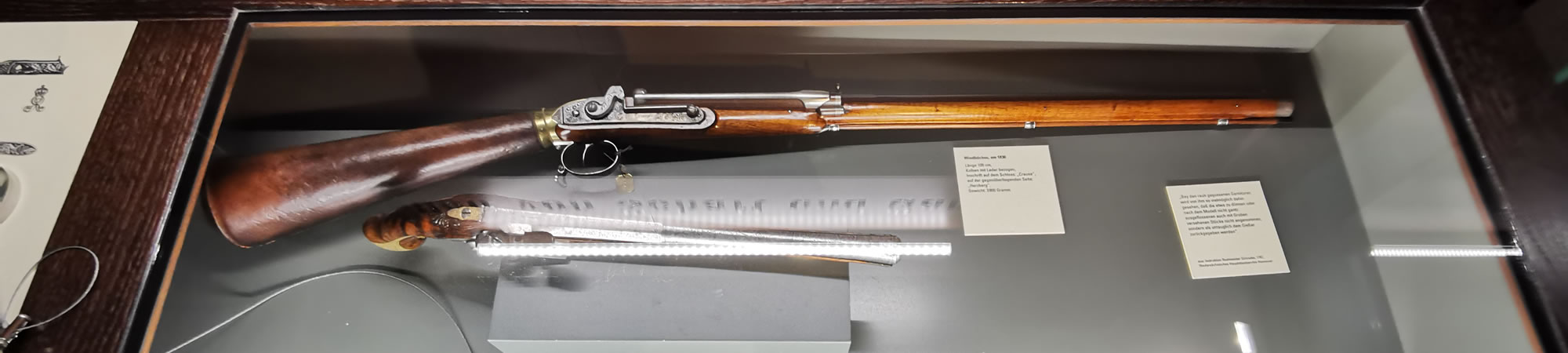 Gewehr-Schaukasten Herzberger Museum