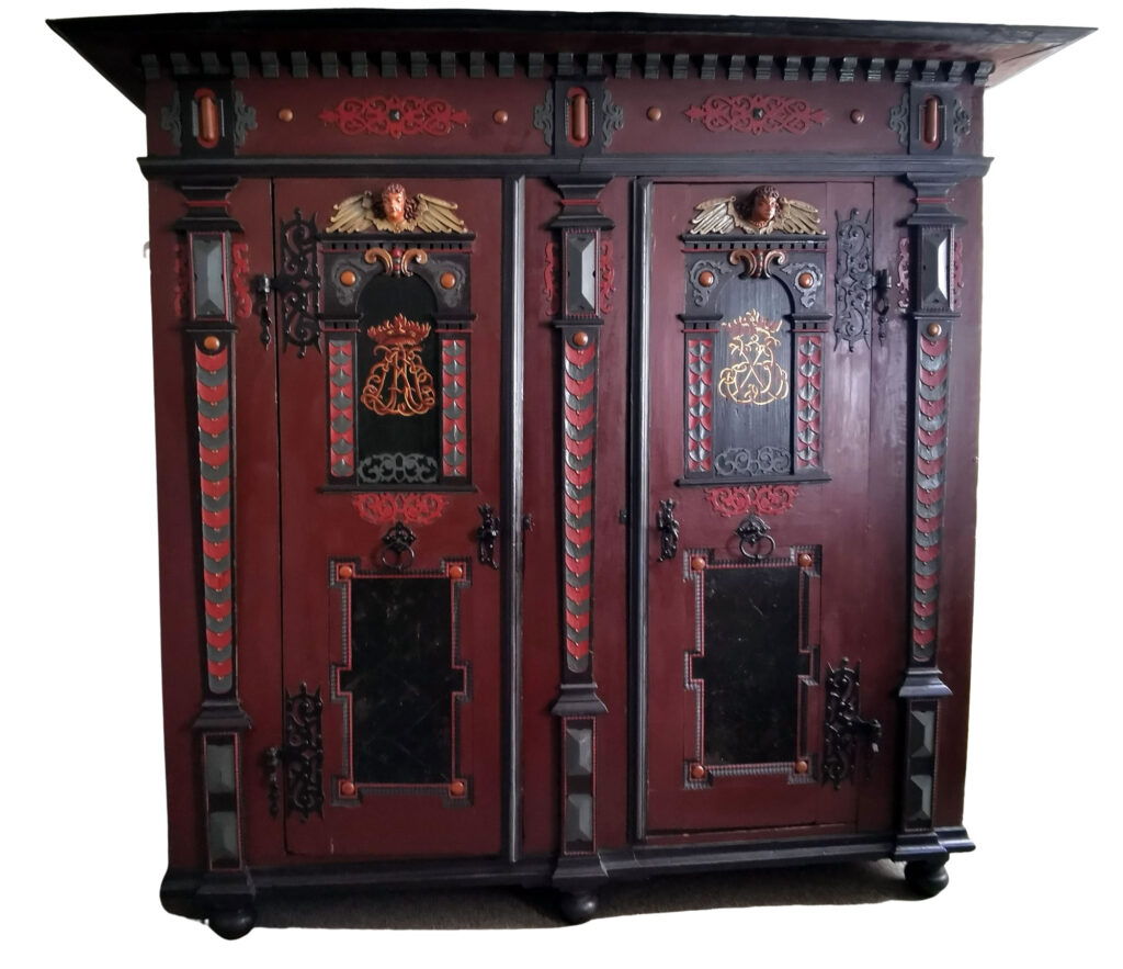 Schrank im Besitz von der Familie Giebel Osterode